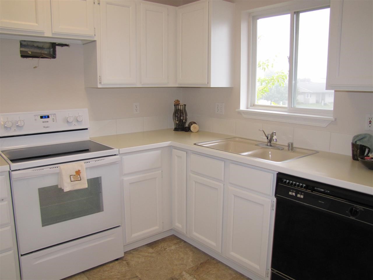 2228 E Lacrosse Ave - Photo 10