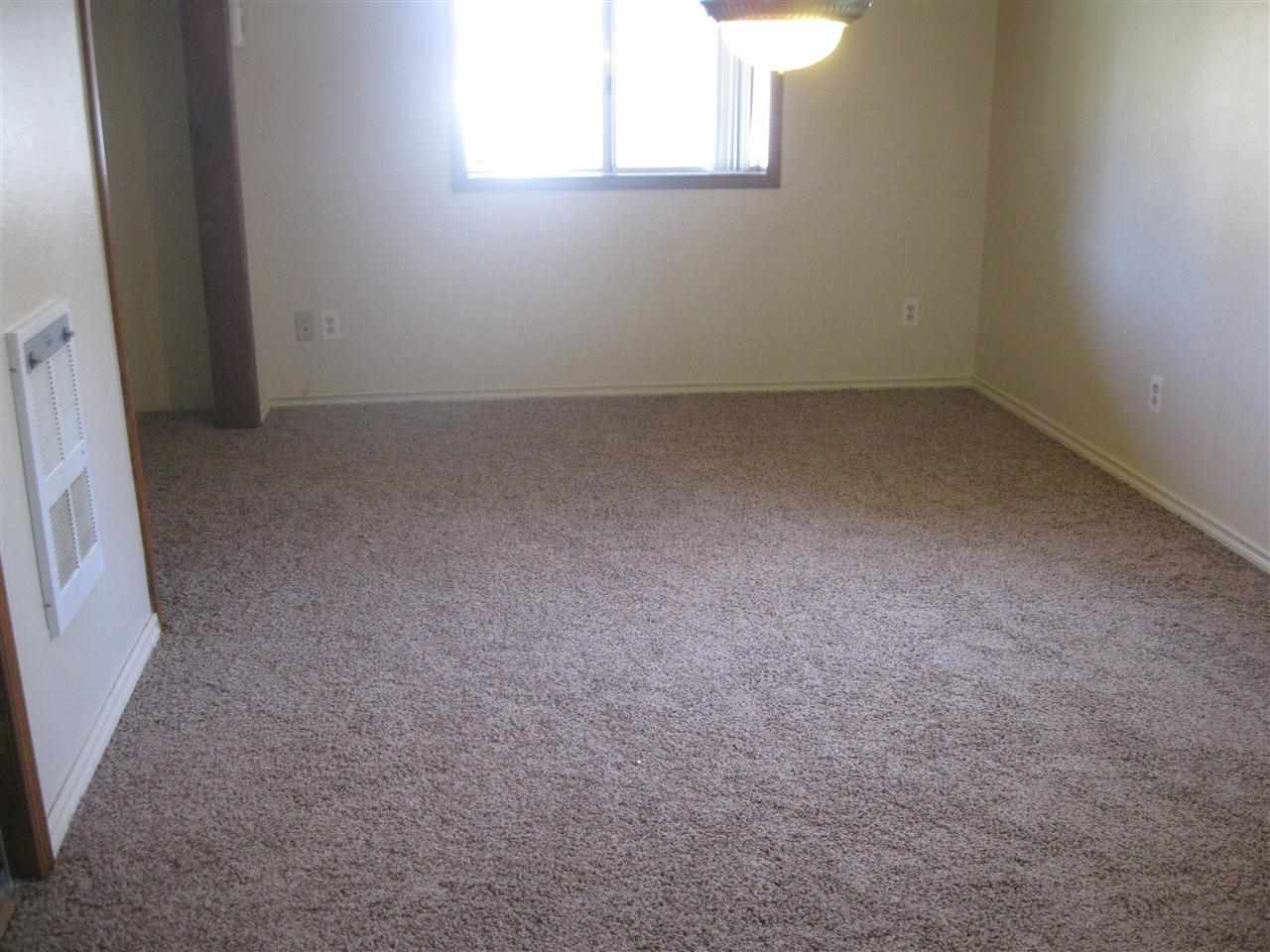 825 E DALKE - Photo 7