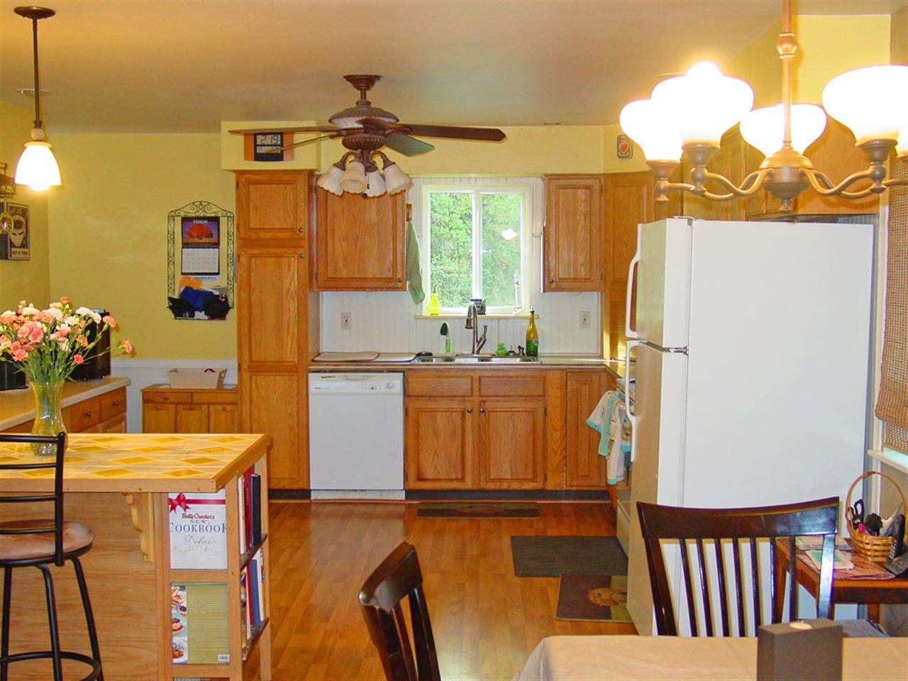 707 N Main St - Photo 4