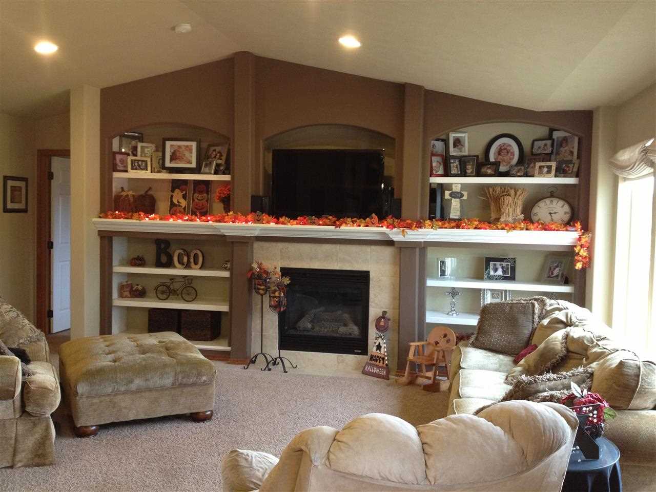 6279 Jenna Dr - Photo 4
