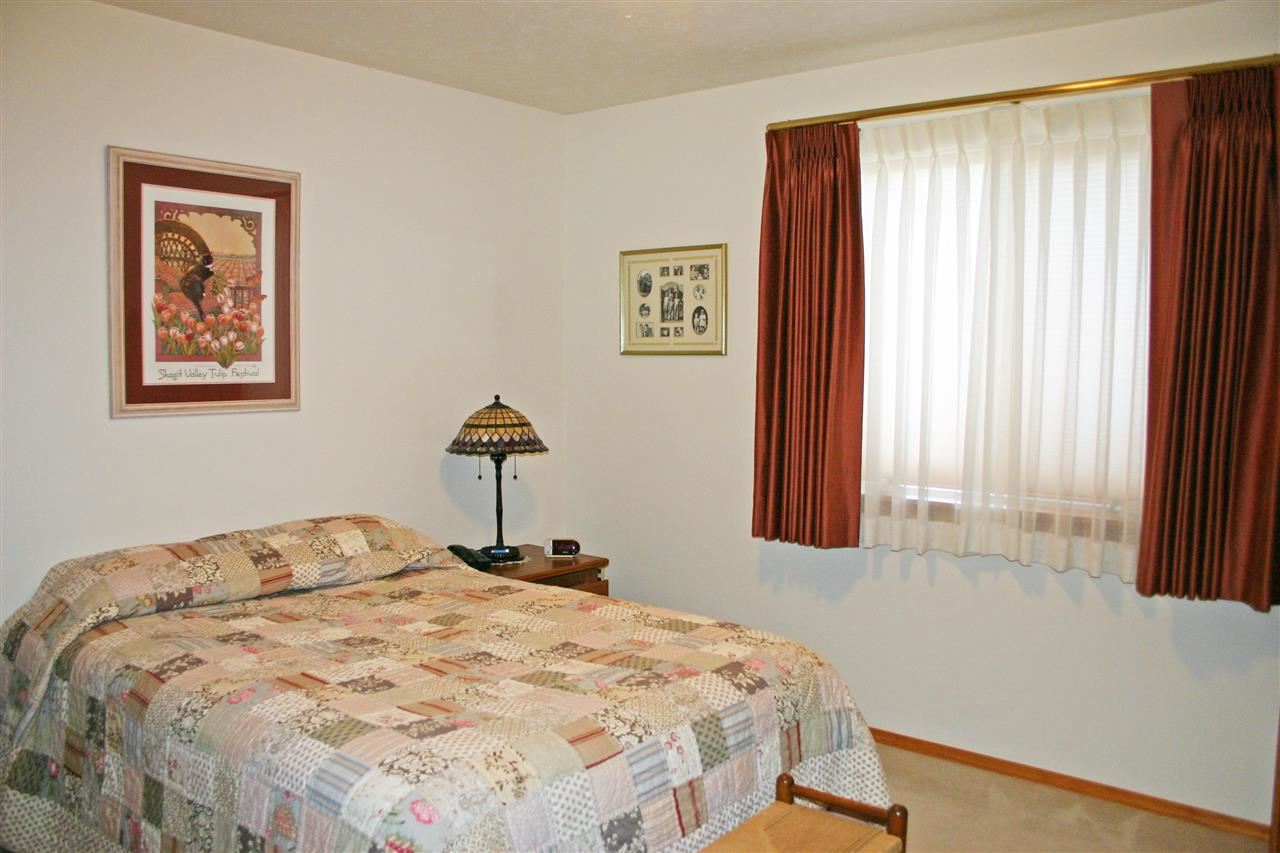 1507 E Clover Ave - Photo 8