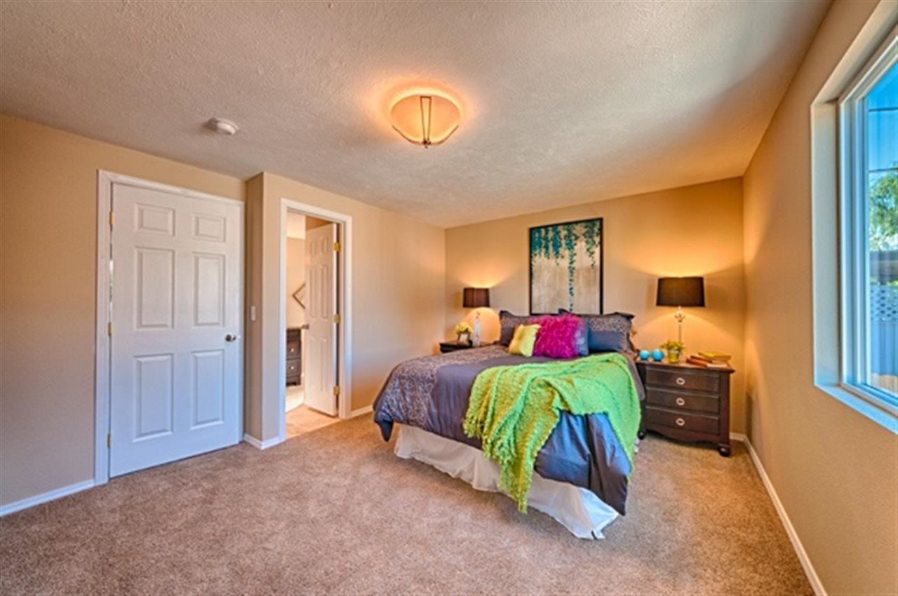 709 E LYONS - Photo 7