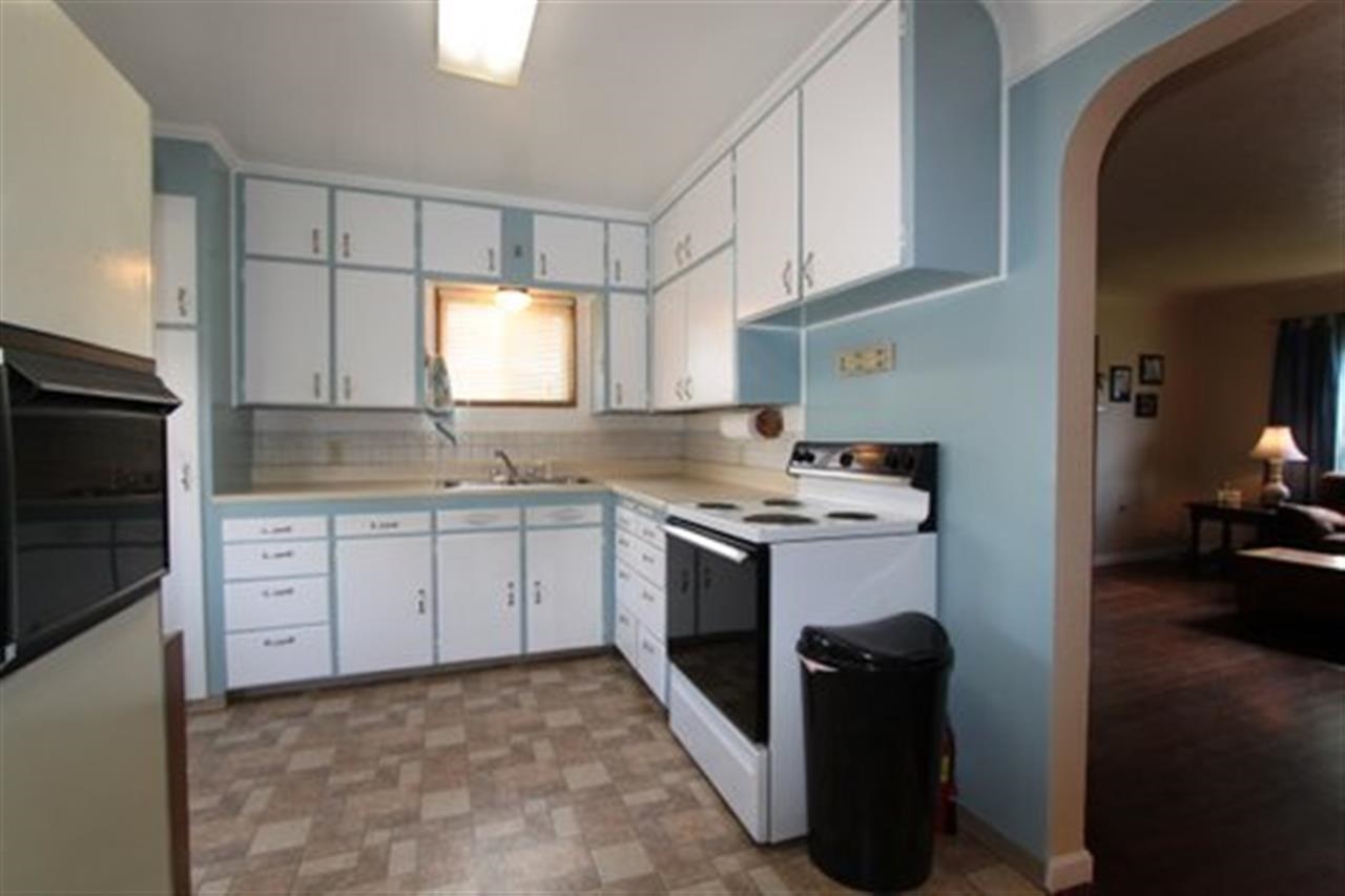 1207 E Longfellow - Photo 7