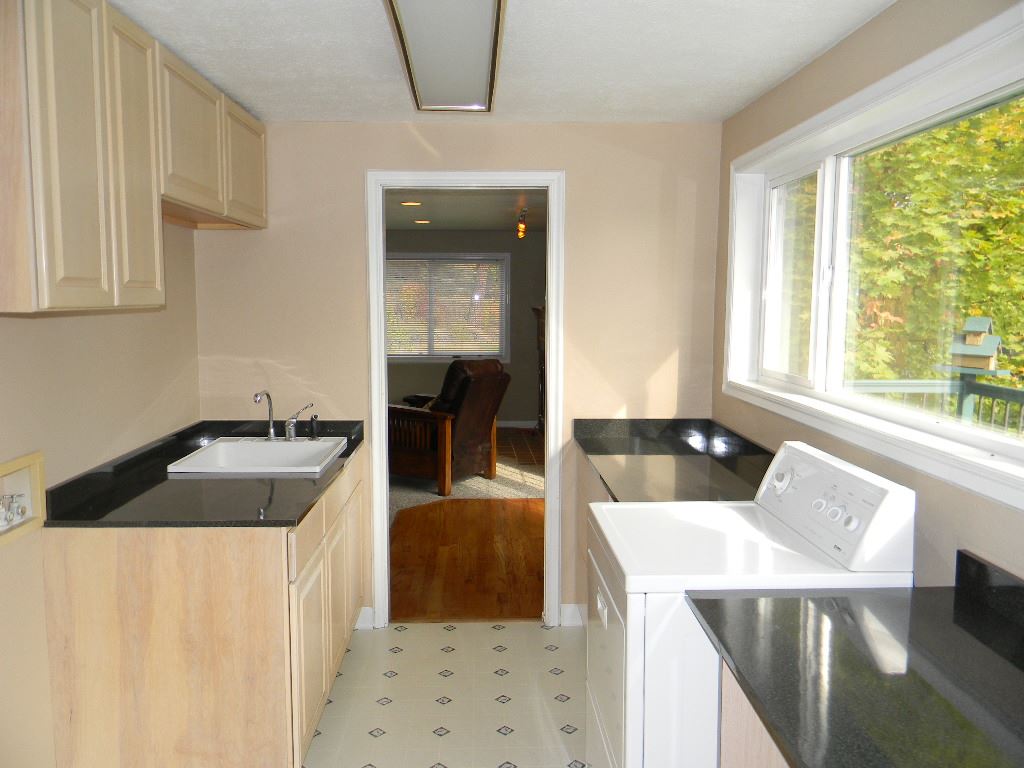 9002 N Mountain View Ln - Photo 8