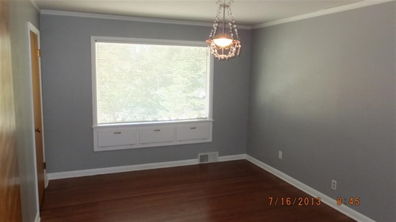 323 E High Dr - Photo 4