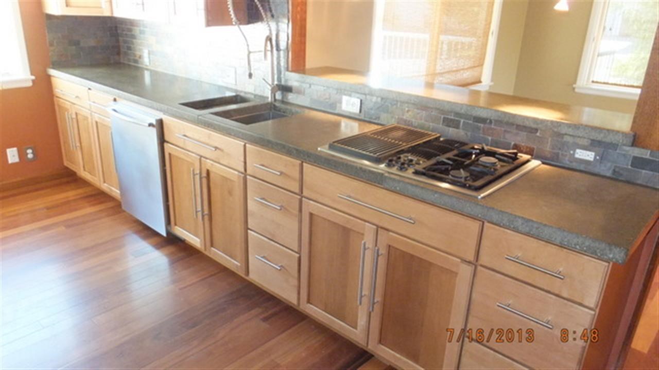 323 E High Dr - Photo 8