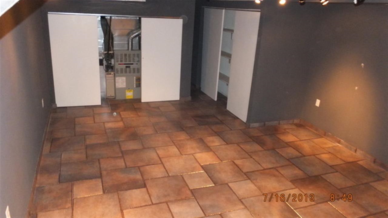 323 E High Dr - Photo 9