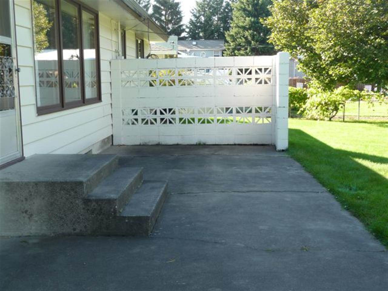 13319 E 10th Ave - Photo 16