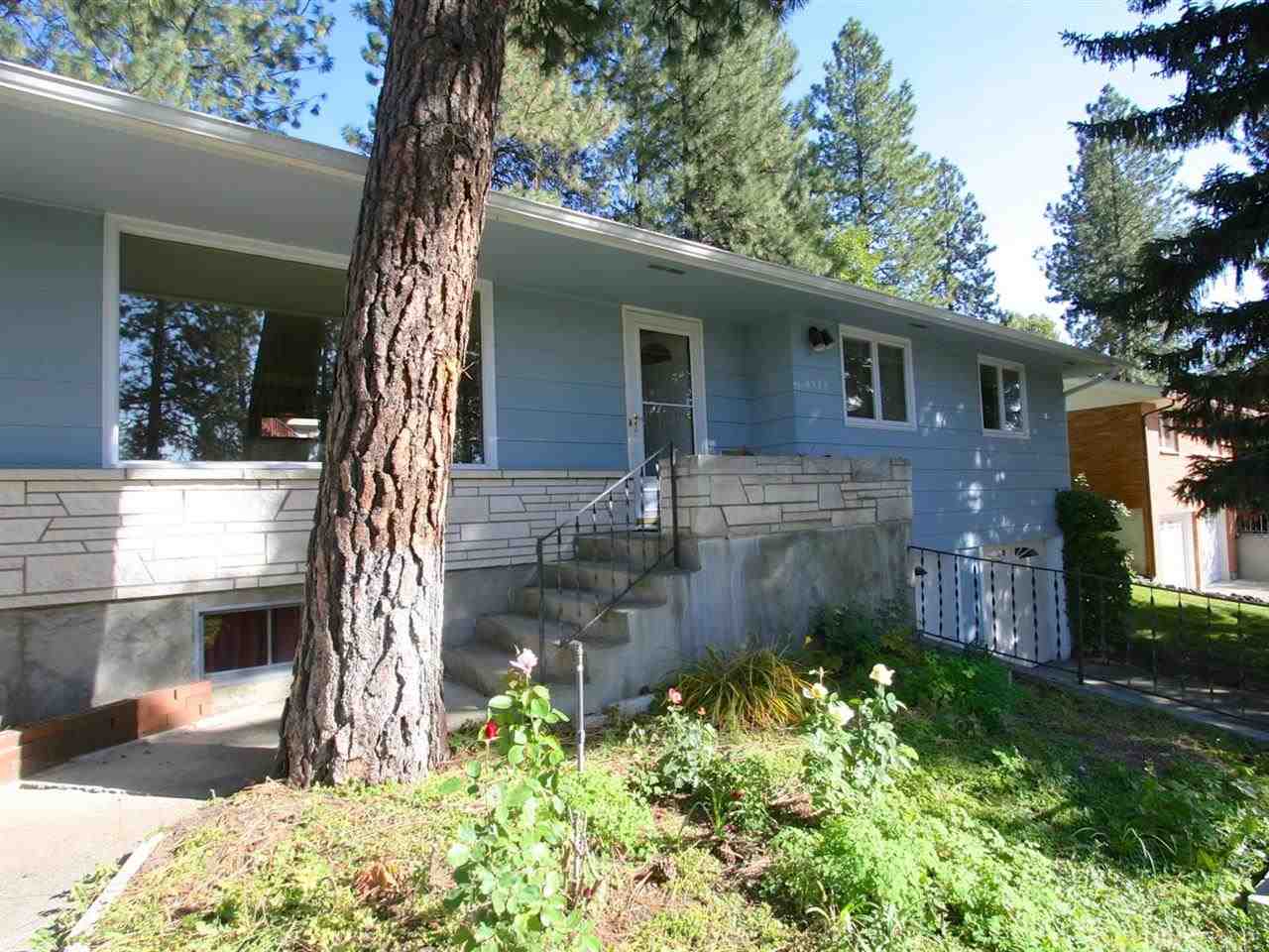 5574 N Greenwood Blvd - Photo 2