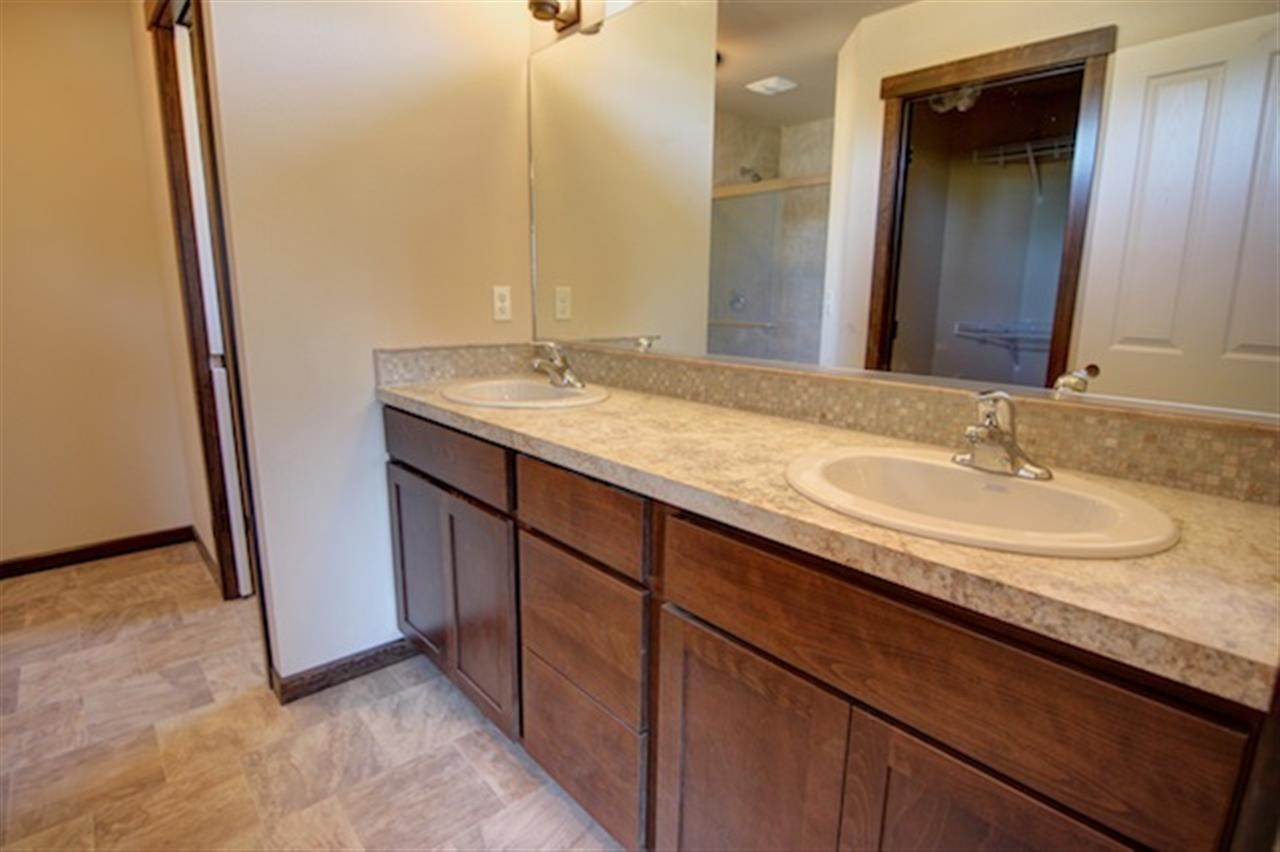 3005 E Clover Park - Photo 11
