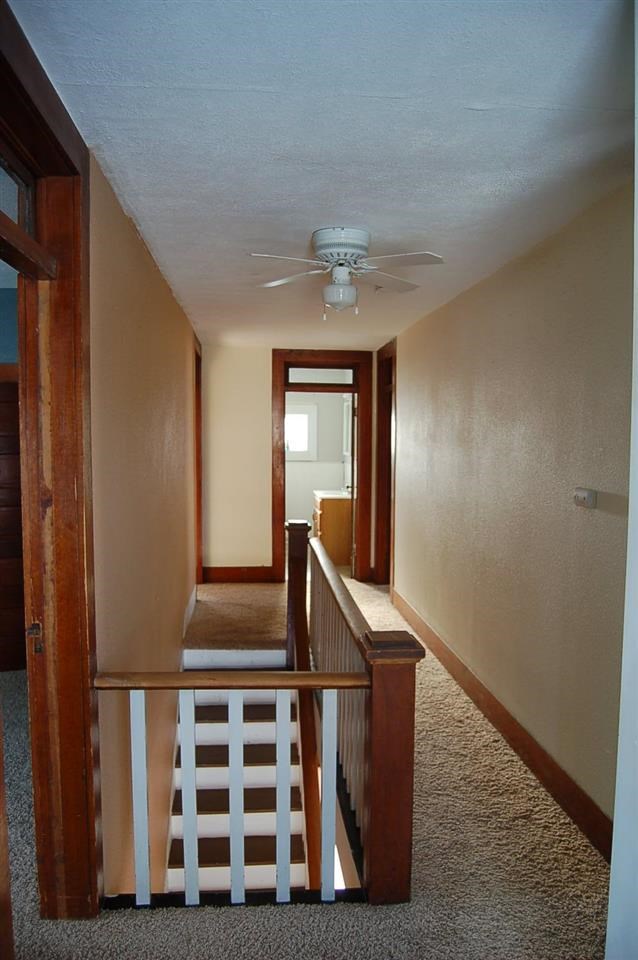 123 W 7th St - Photo 15