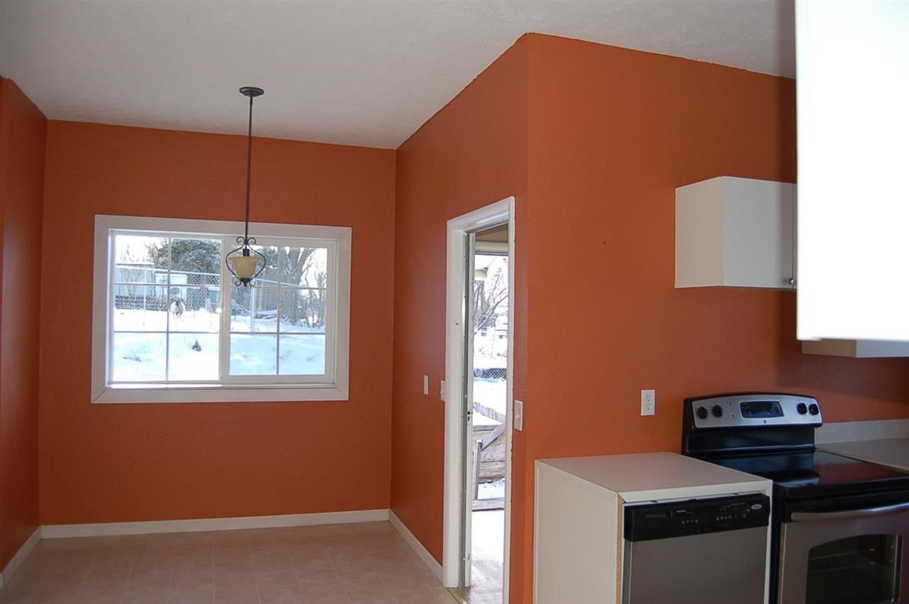 123 W 7th St - Photo 9