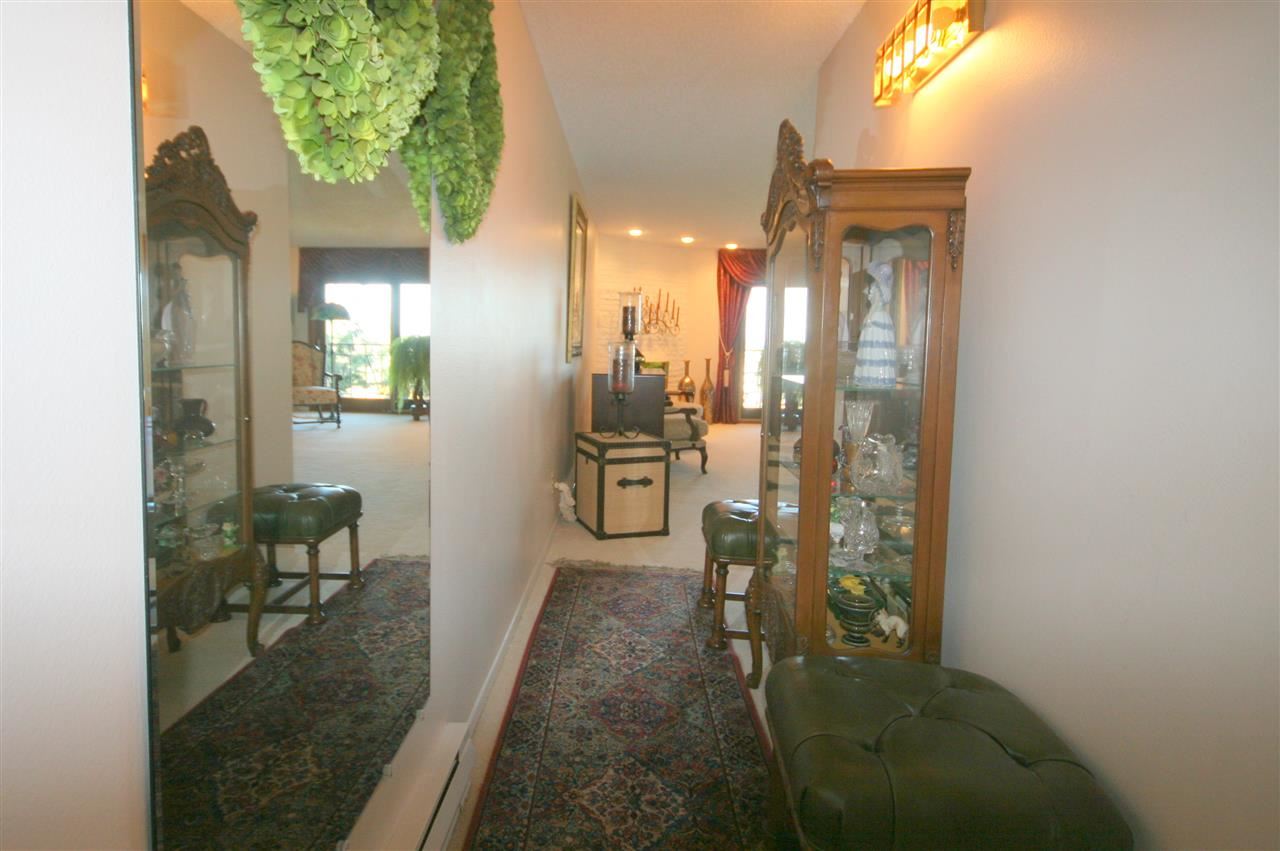 20 W Sumner Ave - Photo 3