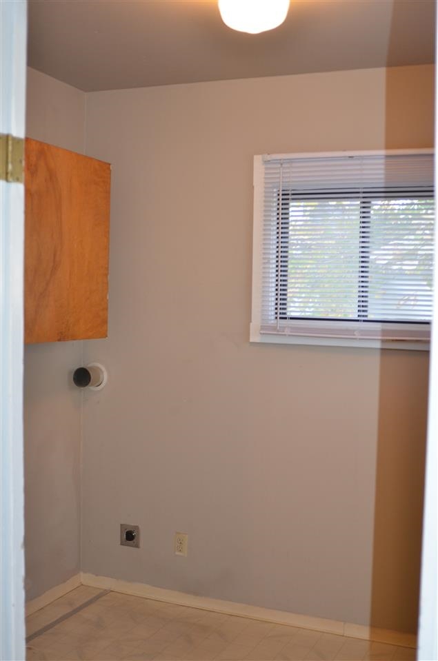1212 W 14TH - Photo 11