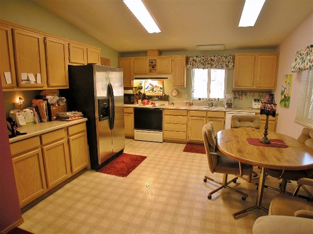 3111 E Vicksburg Ln - Photo 6