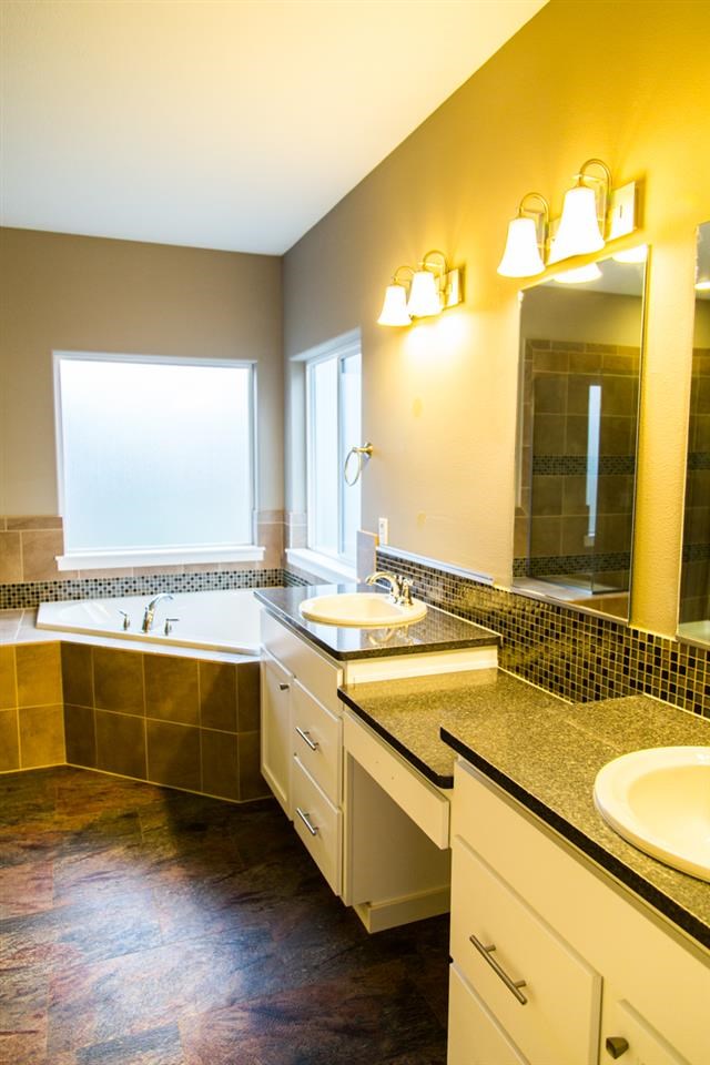 30 E Lindsey Ln - Photo 12