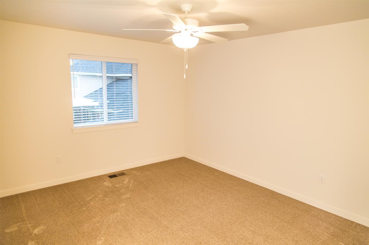 30 E Lindsey Ln - Photo 16