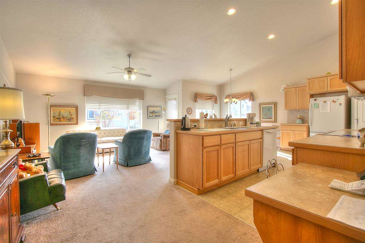 1802 E Devoe Ln - Photo 4