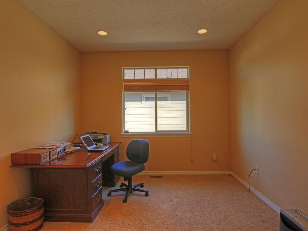 2205 W Chadwick Ln - Photo 13