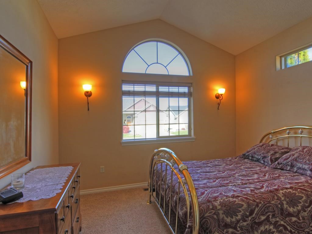 2205 W Chadwick Ln - Photo 9