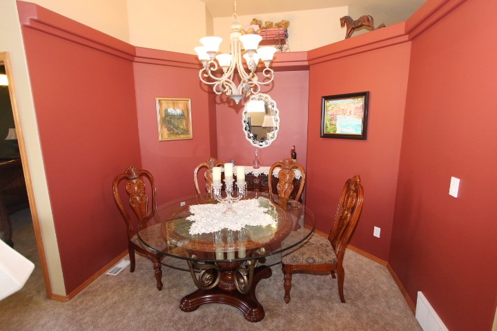 1513 E Devoe Ln - Photo 5