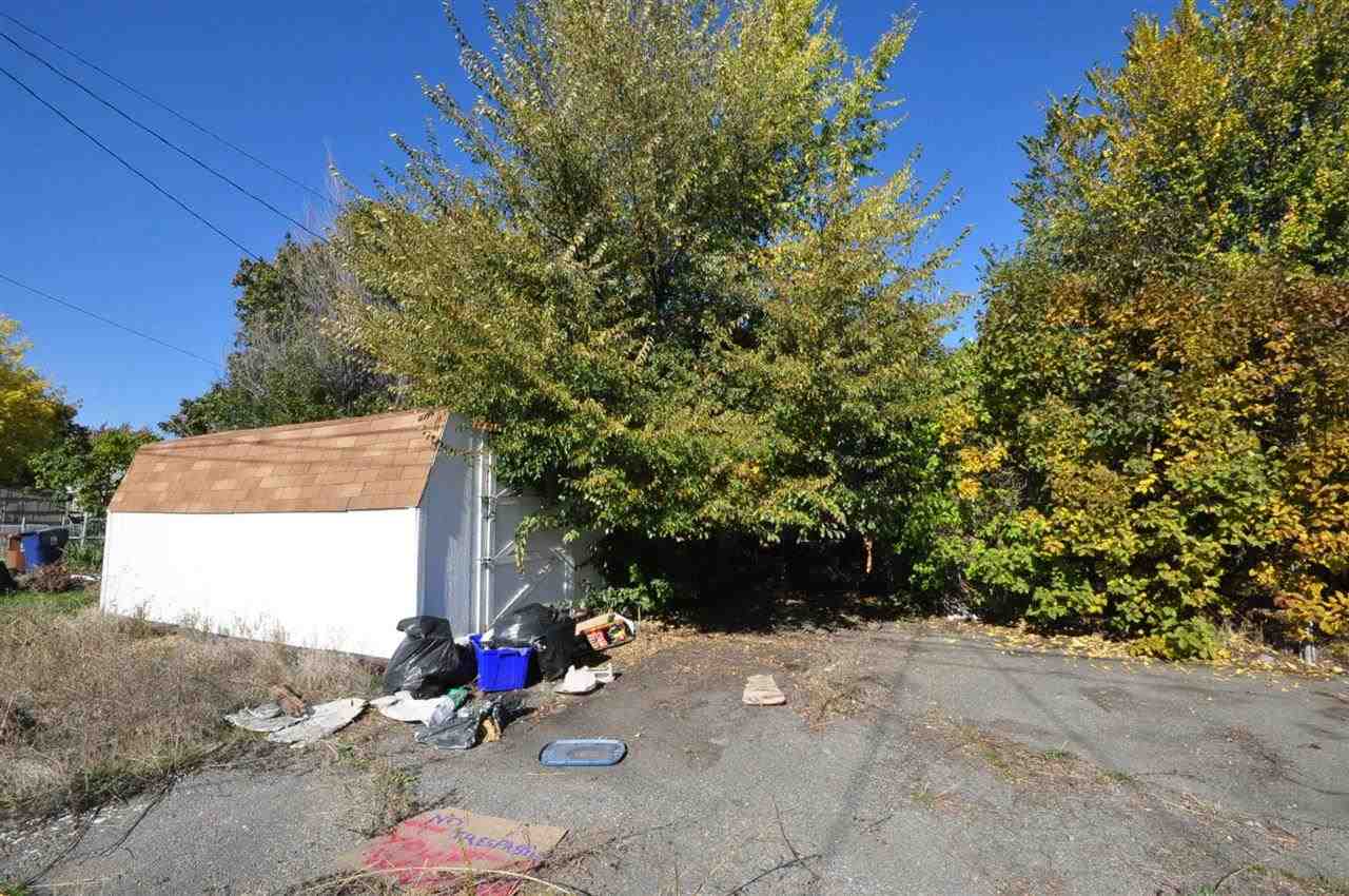 2006 E EMPIRE Ave - Photo 7