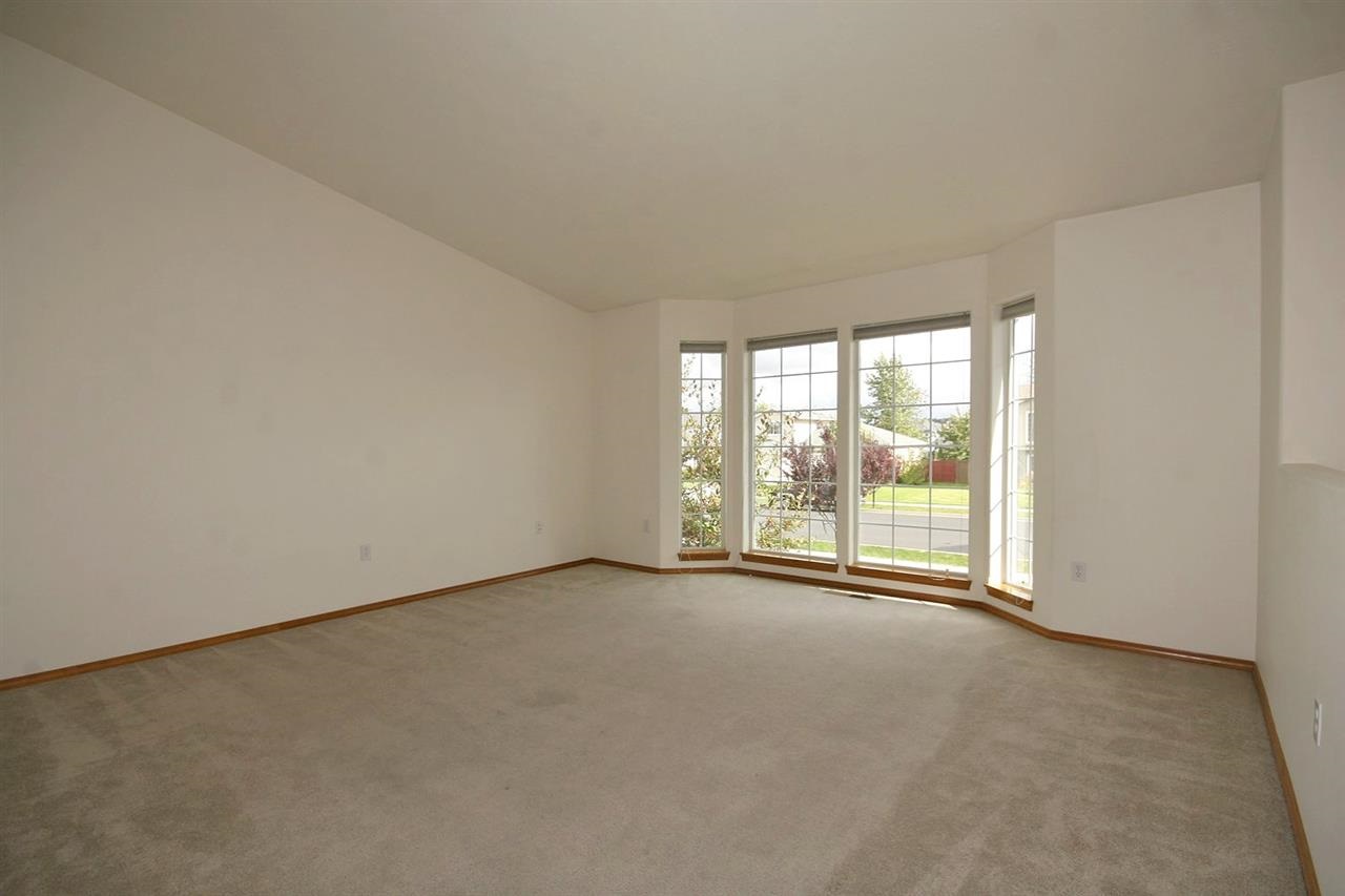 7209 N Hogan St - Photo 4