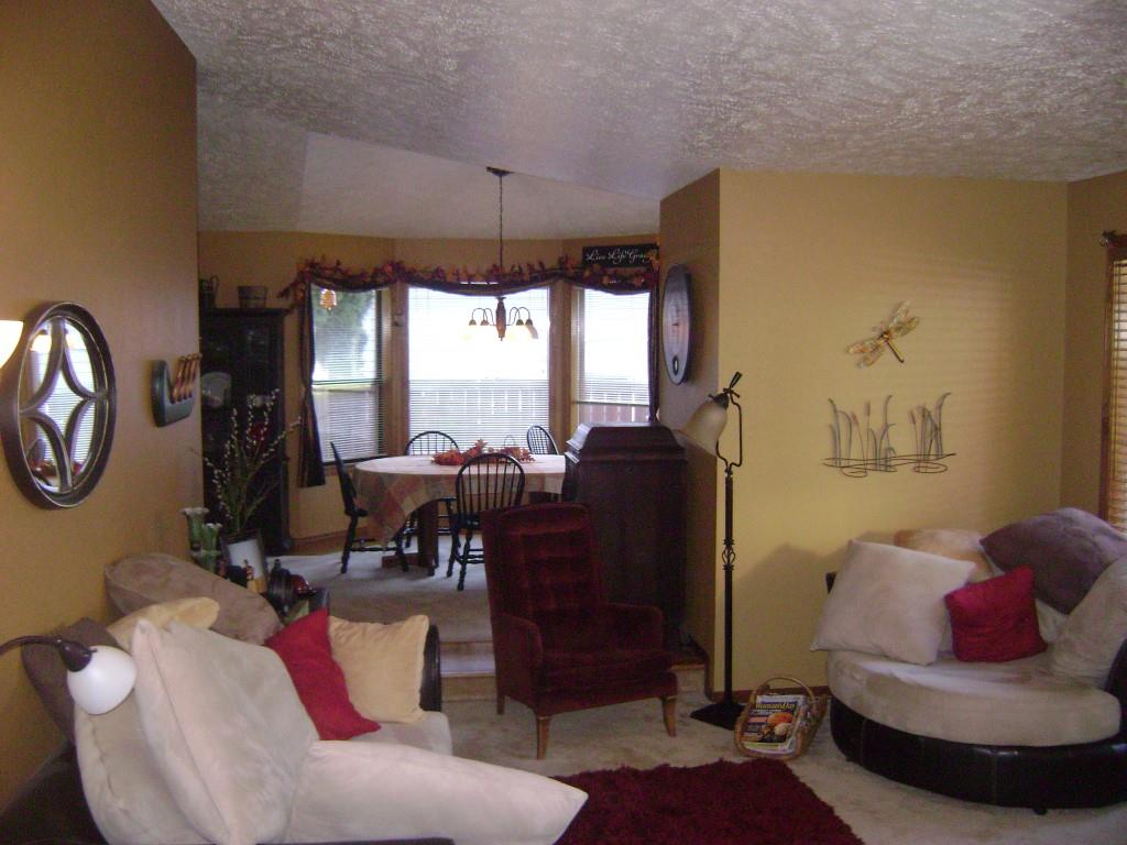 527 S Alpine Dr - Photo 4
