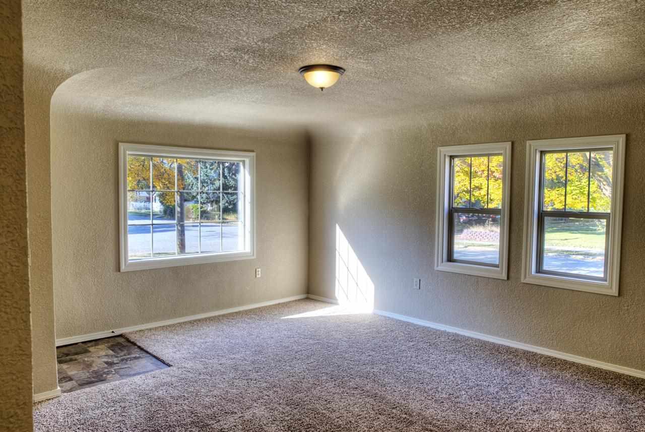2434 N Atlantic St - Photo 3