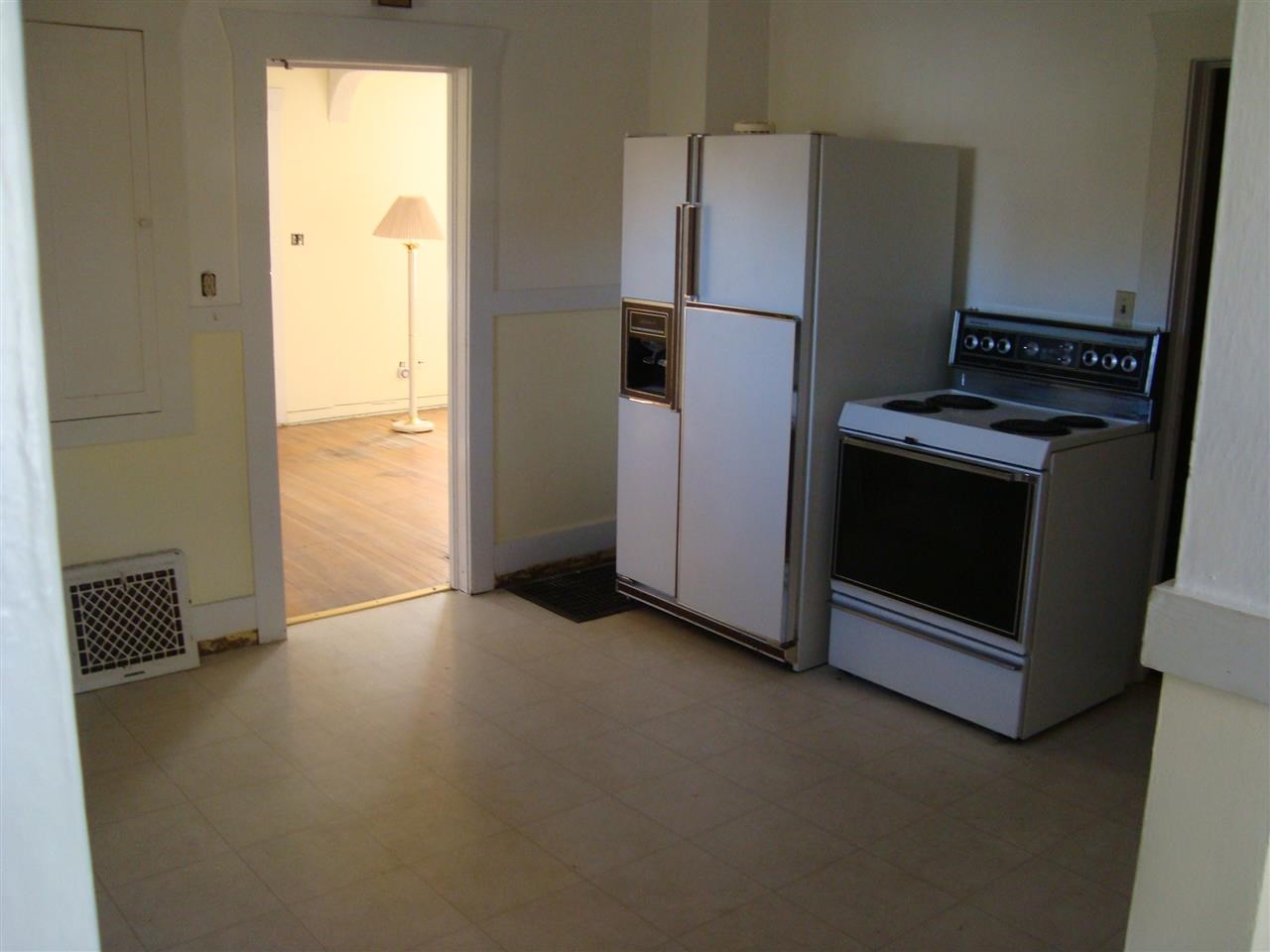 1725 E 9th - Photo 5