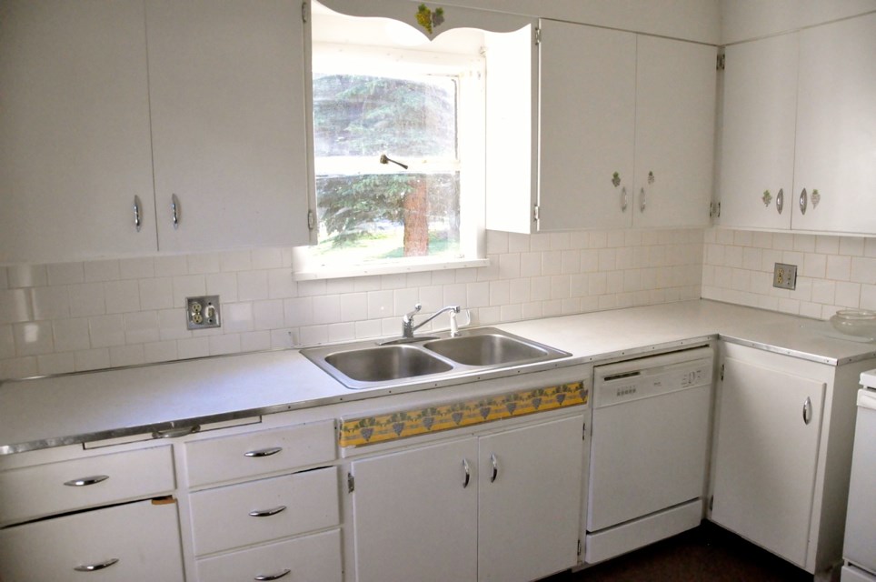 3429 W 2nd Ave - Photo 2