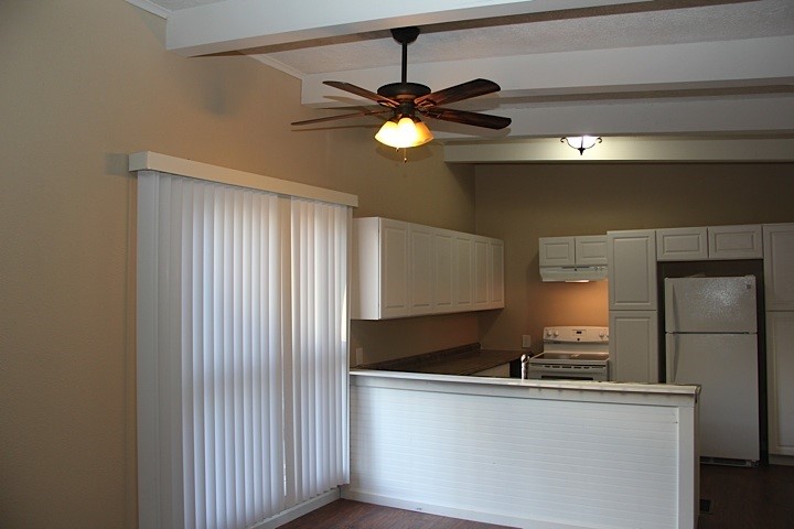 2002 E 14th - Photo 11