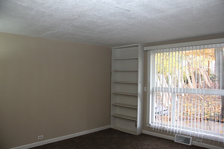 2002 E 14th - Photo 16