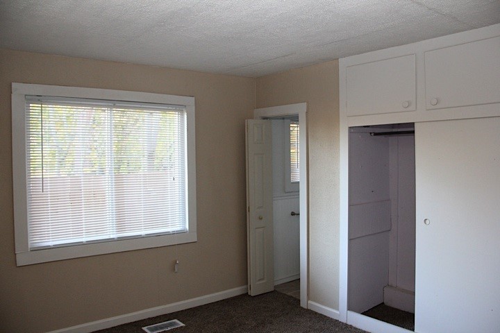 2002 E 14th - Photo 19