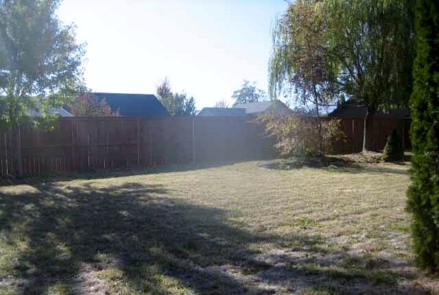 11006 E 11TH Ln - Photo 4