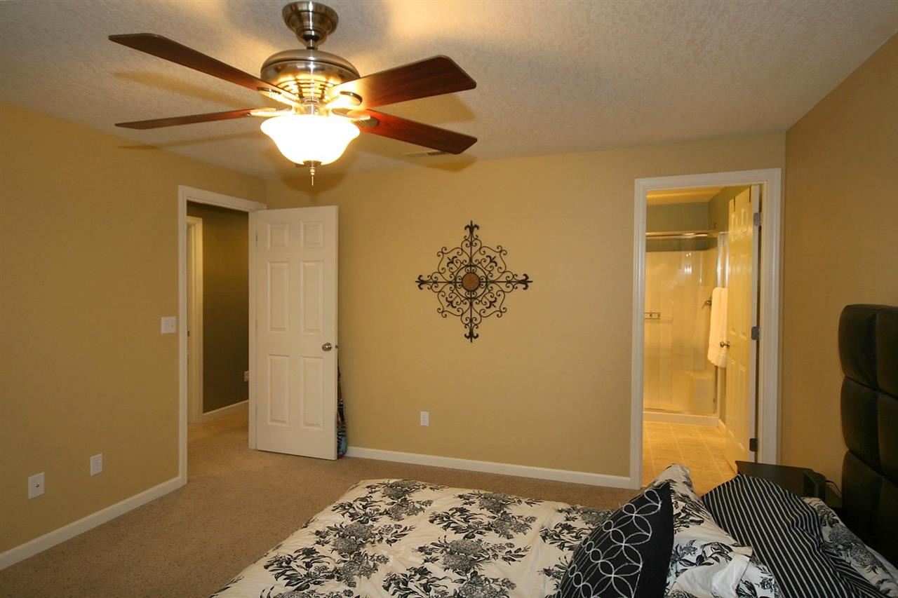 9302 W Caelen Ave - Photo 14