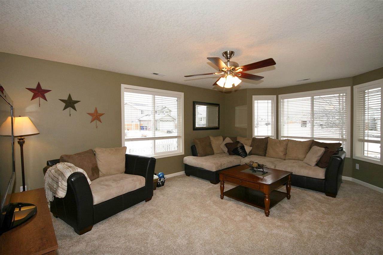 9302 W Caelen Ave - Photo 5
