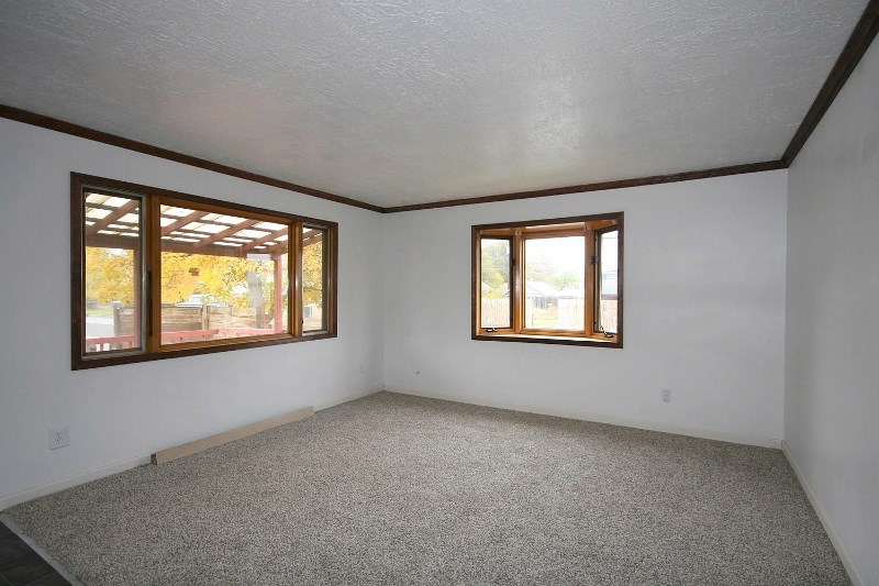 1657 E Longfellow Ave - Photo 11