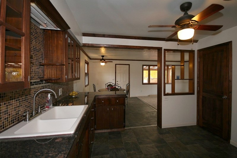1657 E Longfellow Ave - Photo 4