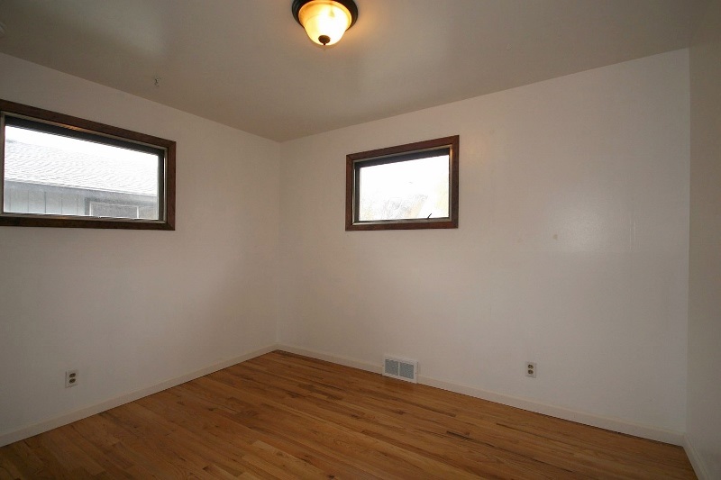 1657 E Longfellow Ave - Photo 9