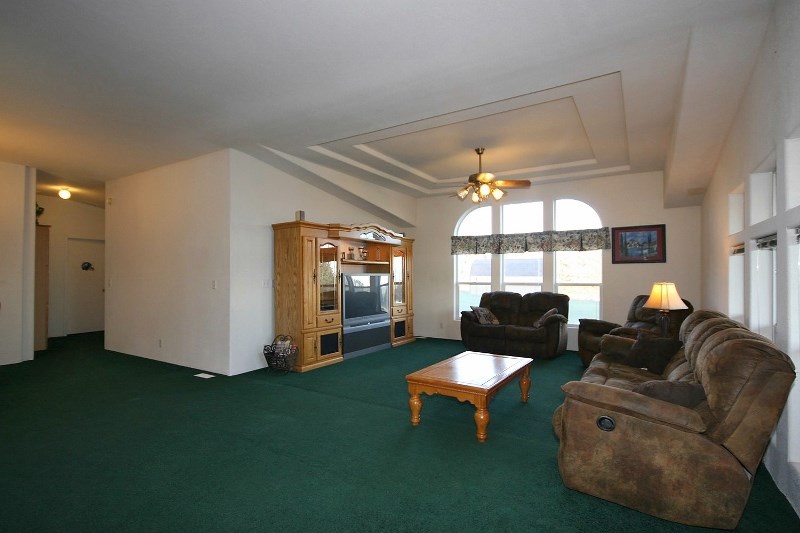 4724 Furze Rd - Photo 3