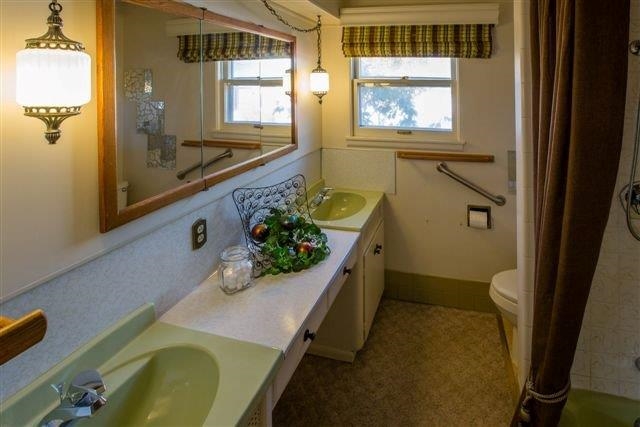 1215 E 37th Ave - Photo 12
