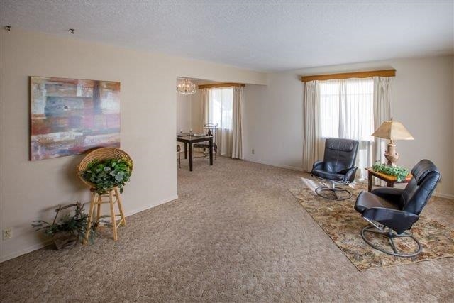 1215 E 37th Ave - Photo 6