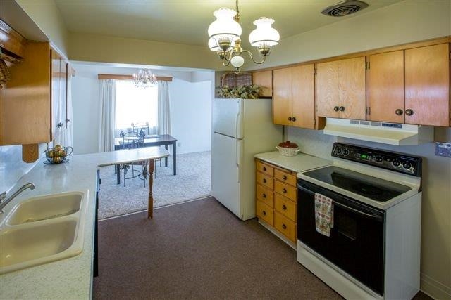 1215 E 37th Ave - Photo 10