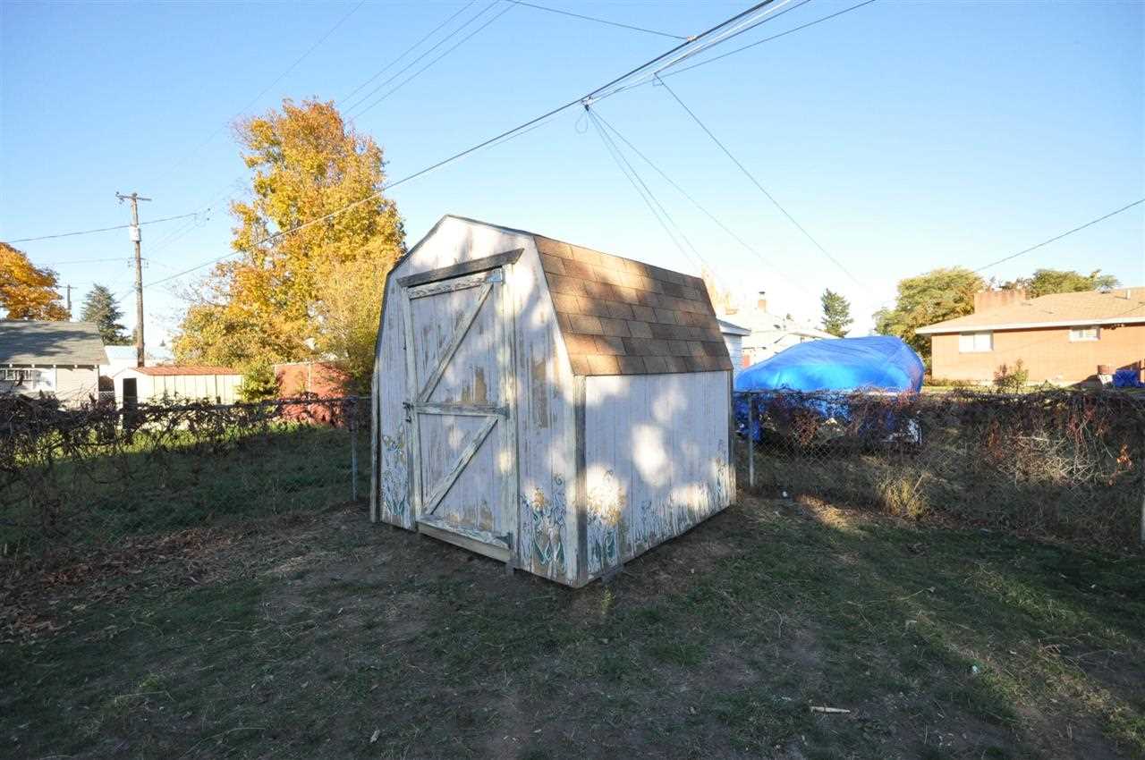 2714 N Crestline St - Photo 13