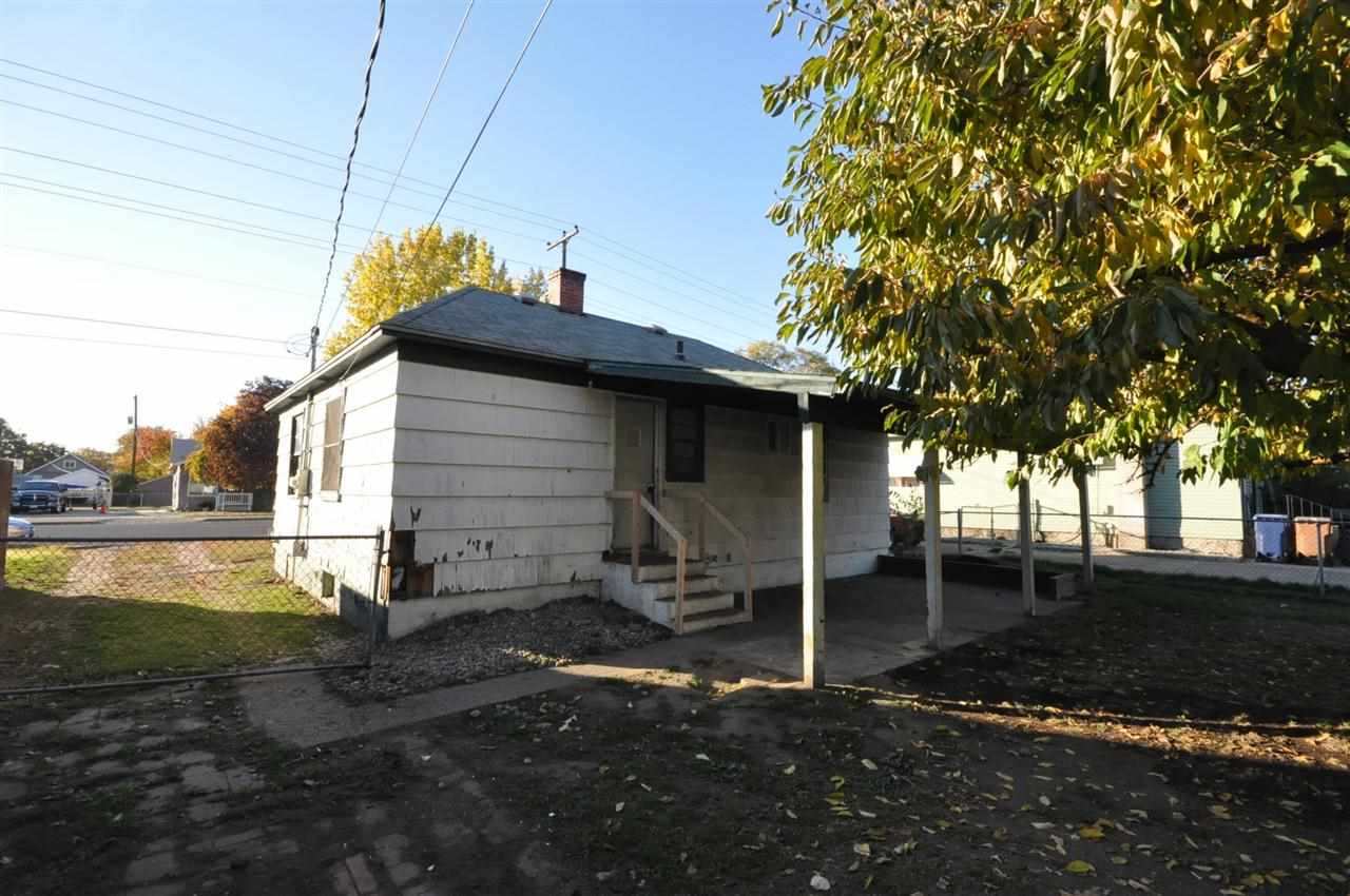 2714 N Crestline St - Photo 15