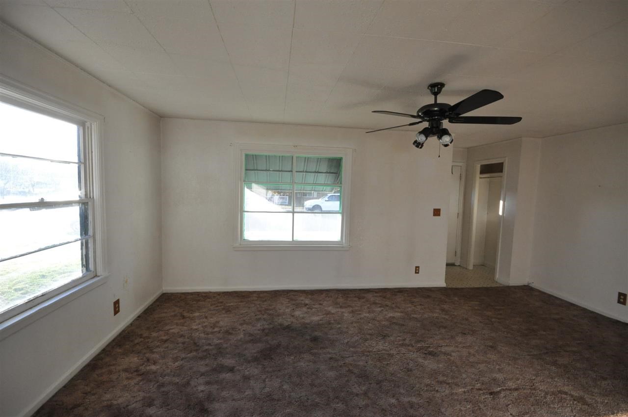 2714 N Crestline St - Photo 3