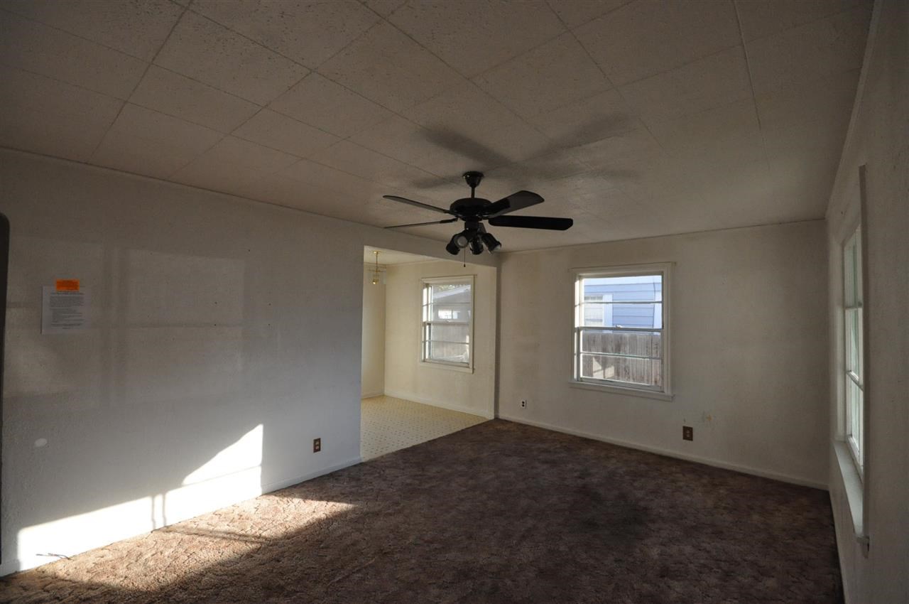 2714 N Crestline St - Photo 4