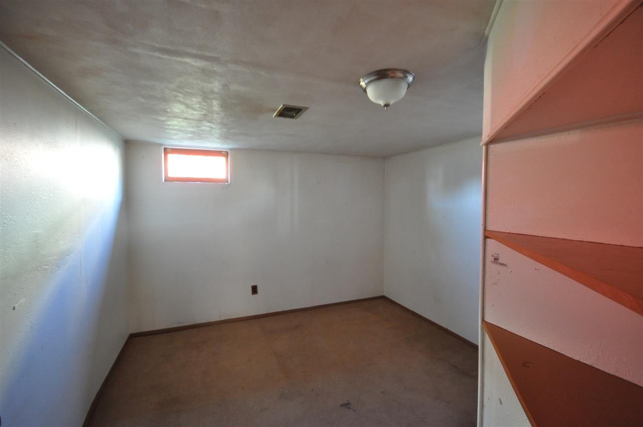 2714 N Crestline St - Photo 10