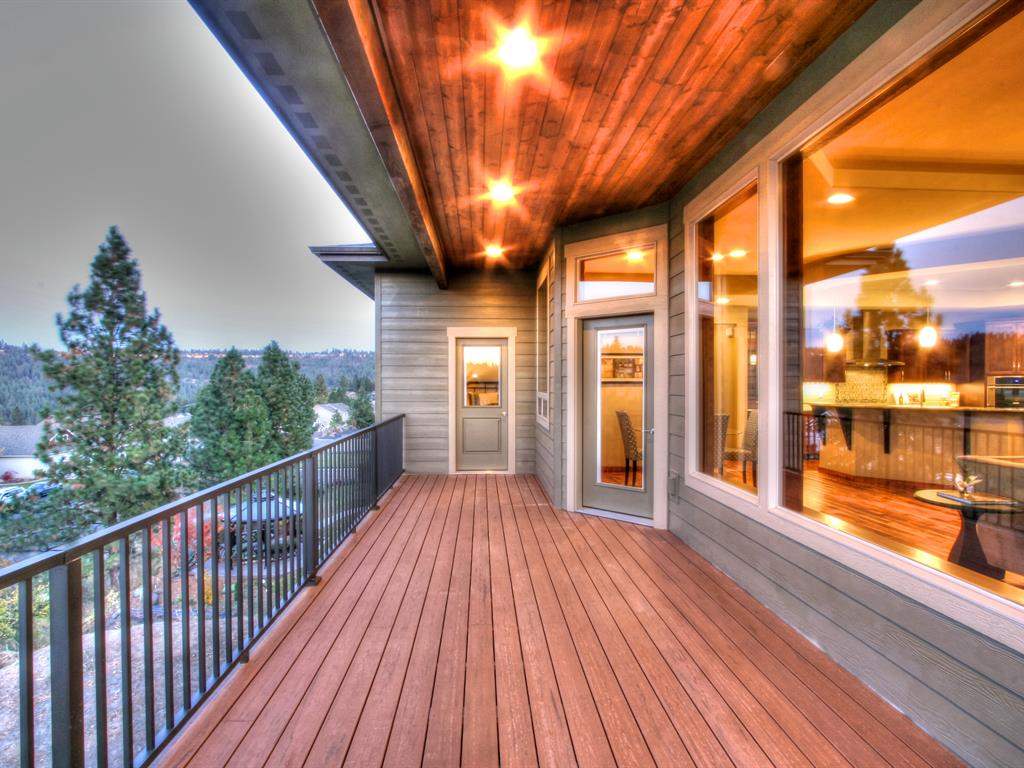 814 W Willapa Ave - Photo 14